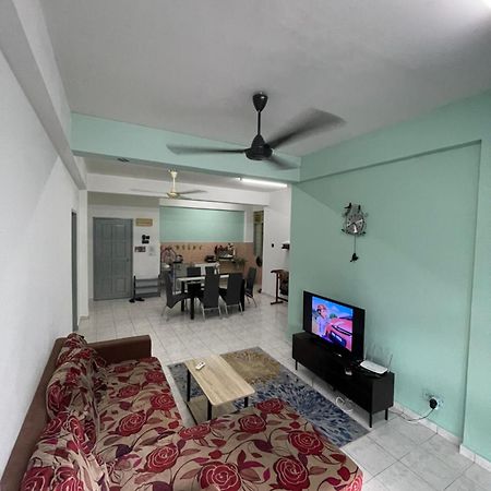 Blissful Breeze 4 Rooms & Netflix By Ezyroom Melaka Ayer Keroh Extérieur photo